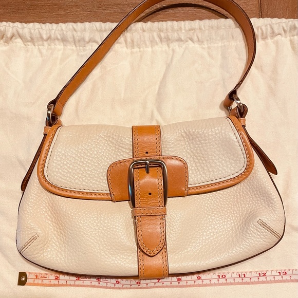 ⭐️ 5/$40. Cole Haan Pebble Leather Handbag - Picture 9 of 11